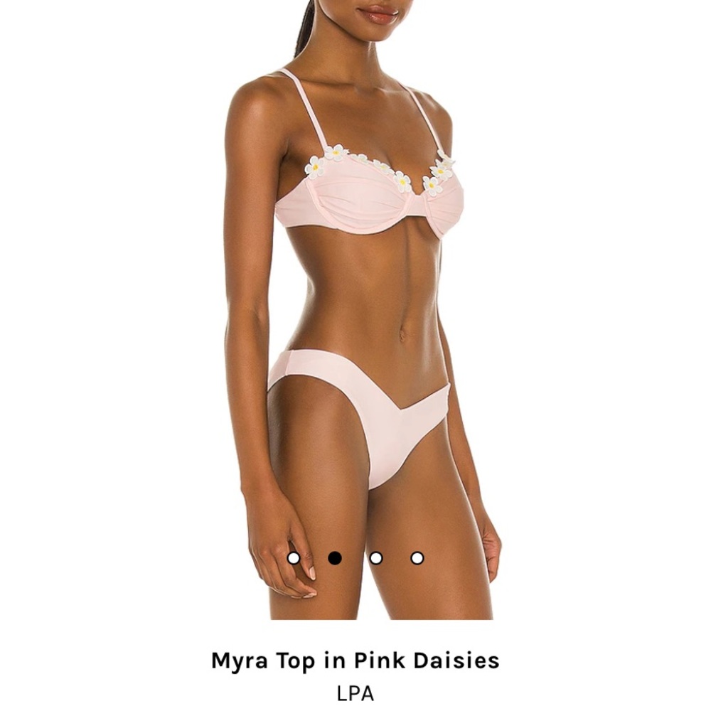 Pink bikini - Picture 7 of 8